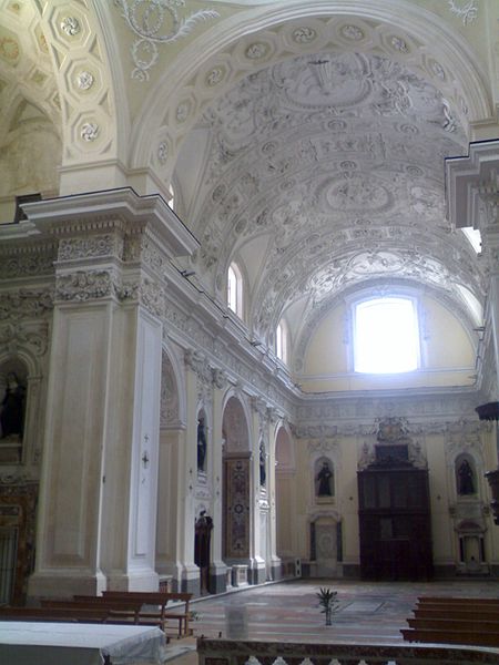 interno chiesa sant'agostino degli scalzi
